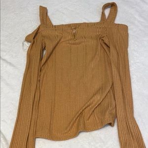 Soft Aeropostale mustard v front LS Tee S